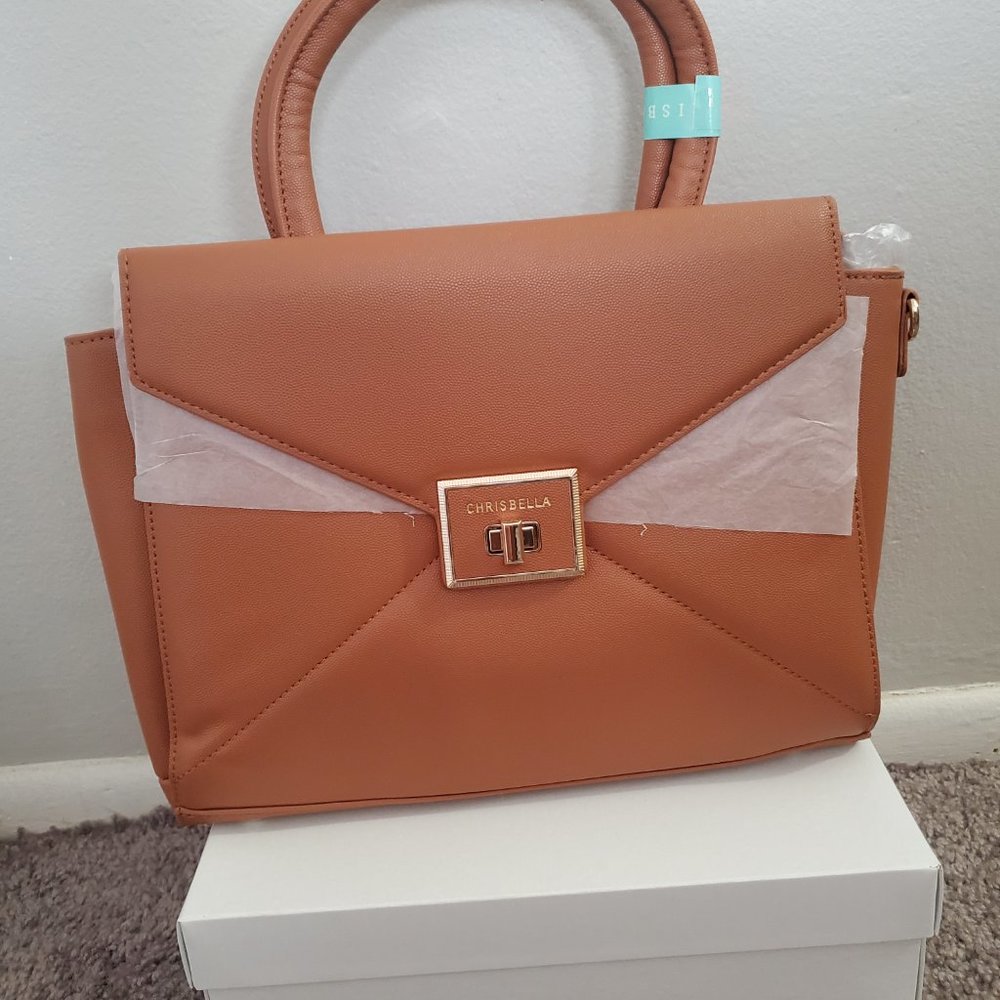 Handbags - Picture 9 of 15